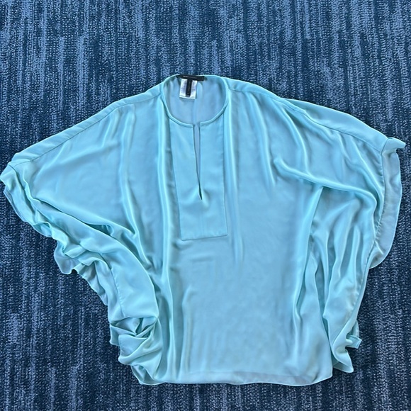 Flowy BCBGMAXAZRIA top in aqua, size M/L - Picture 11 of 14